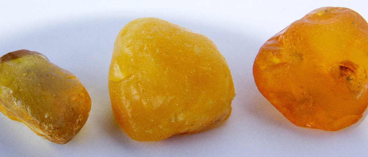 Different coloured amber